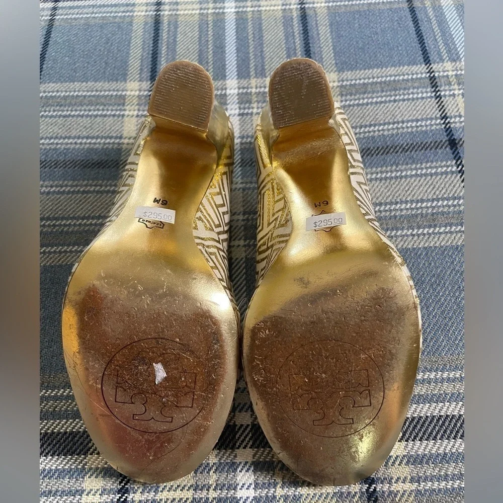 Tory Burch Colin Pump Lurex in Gold
